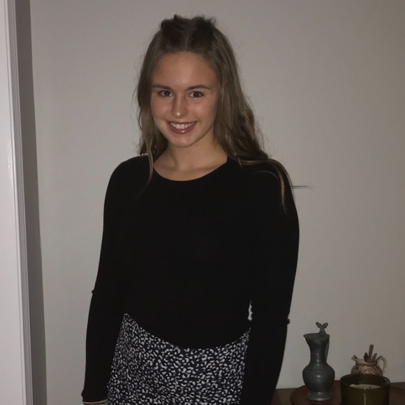 Meet your Posher, Natalie - Picture 1 of 1